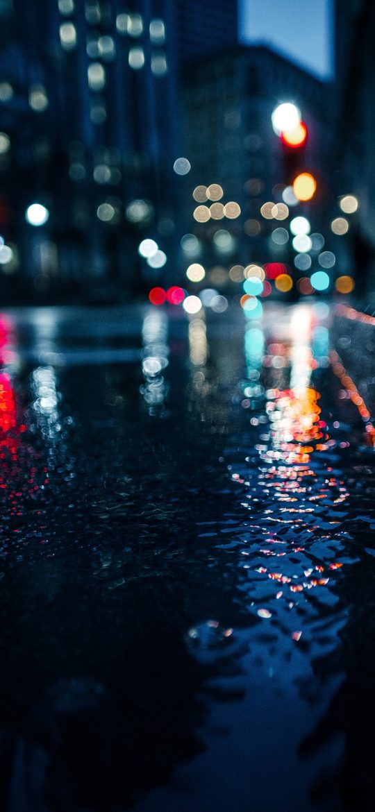 每日大赛免费在线观看 App 夜间模式下的设置页面截图，深色背景配浅色文字，包含账号、通知与隐私相关开关